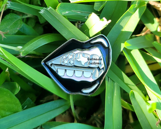 Mouth Grill Texas Hip Hop Enamel Lapel Pin